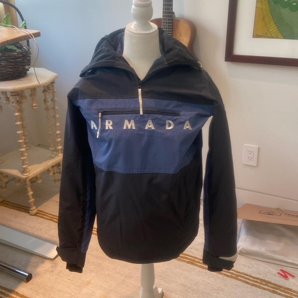 Like new Armada pullover from 2023 collection.